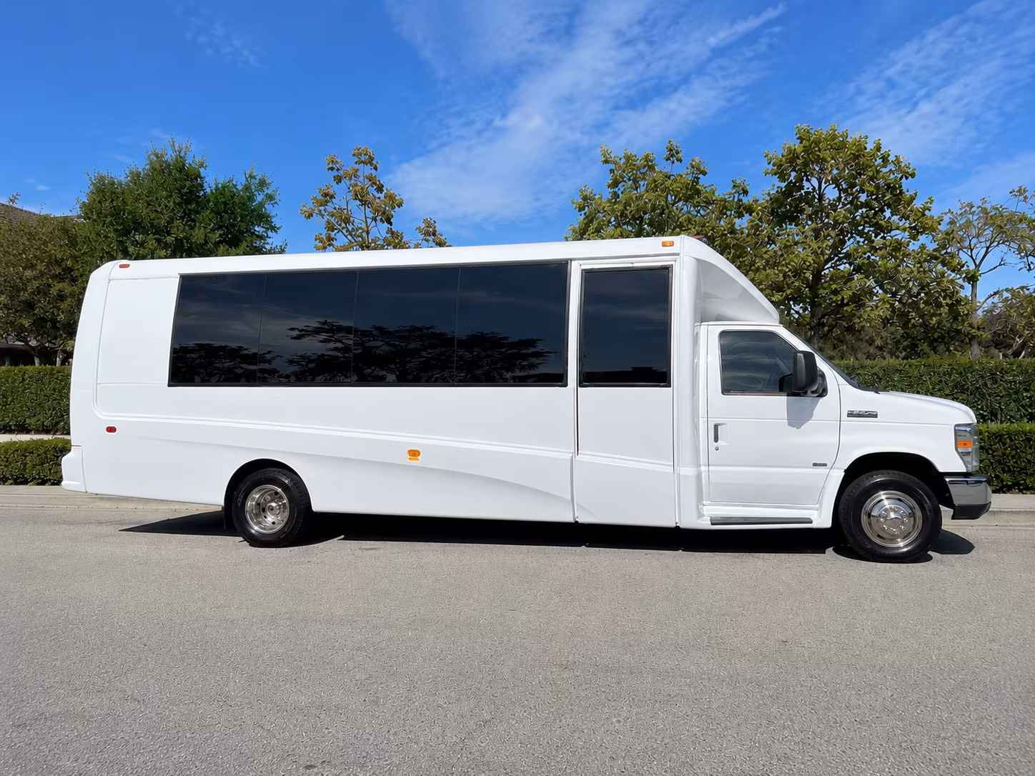 book the perfect ride for your next prom 5