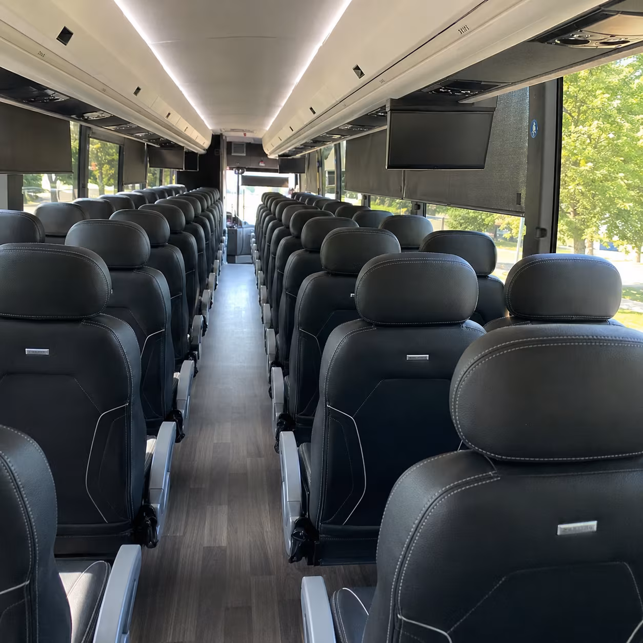 charter buses to united supermarkets arena shows and sellout concerts