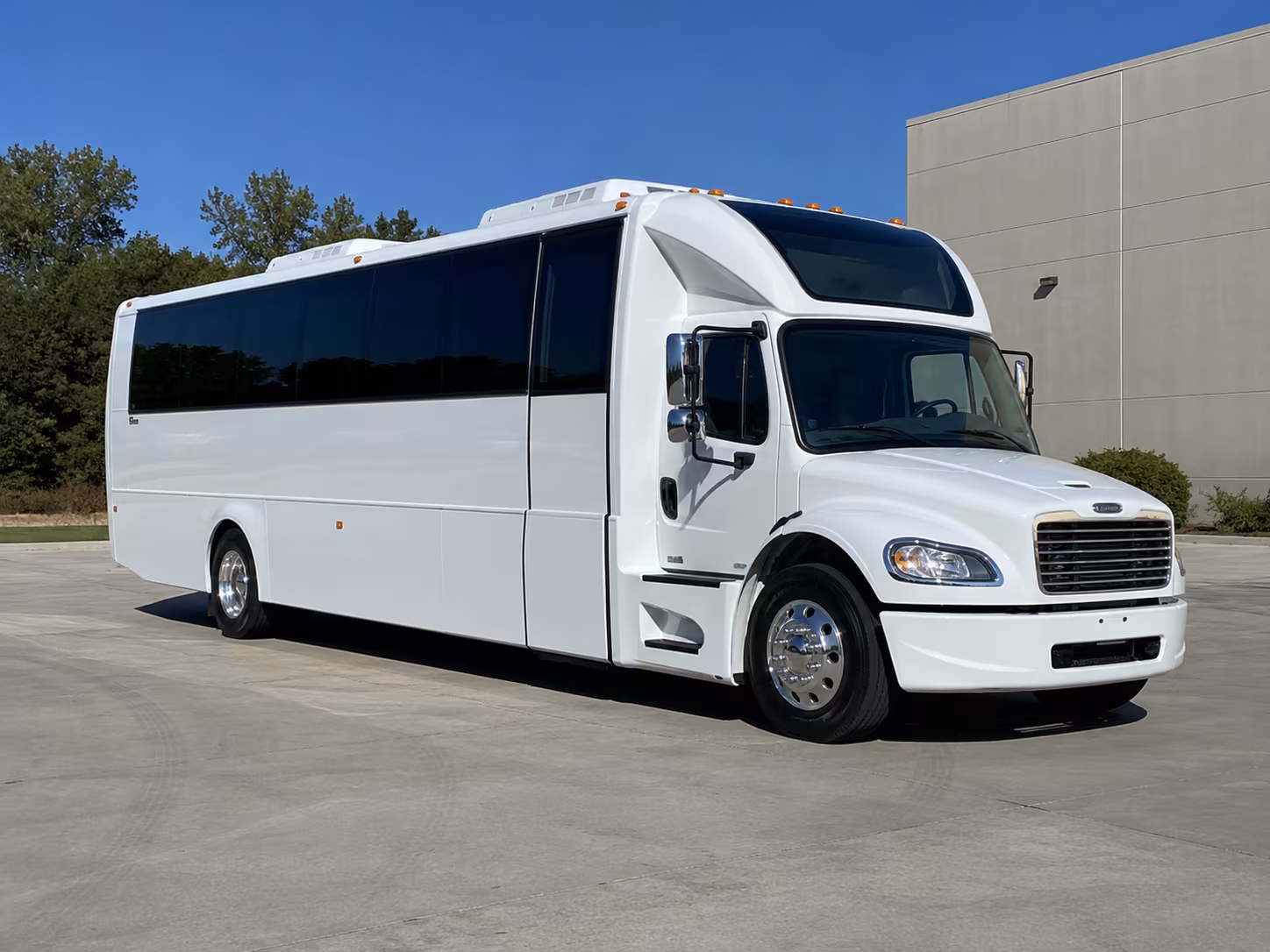 lubbock 28 passenger party bus